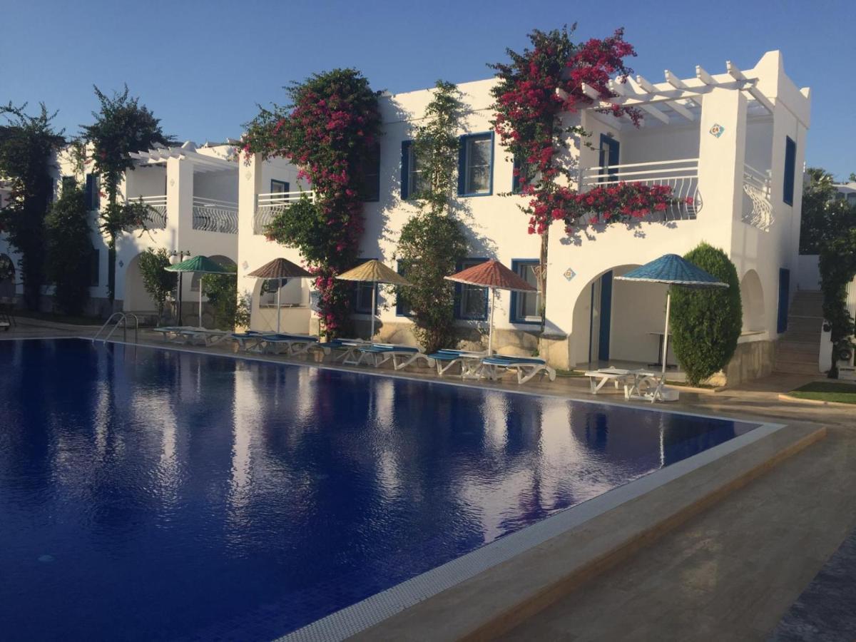 Paradise Apart Hotel Bitez Exterior photo