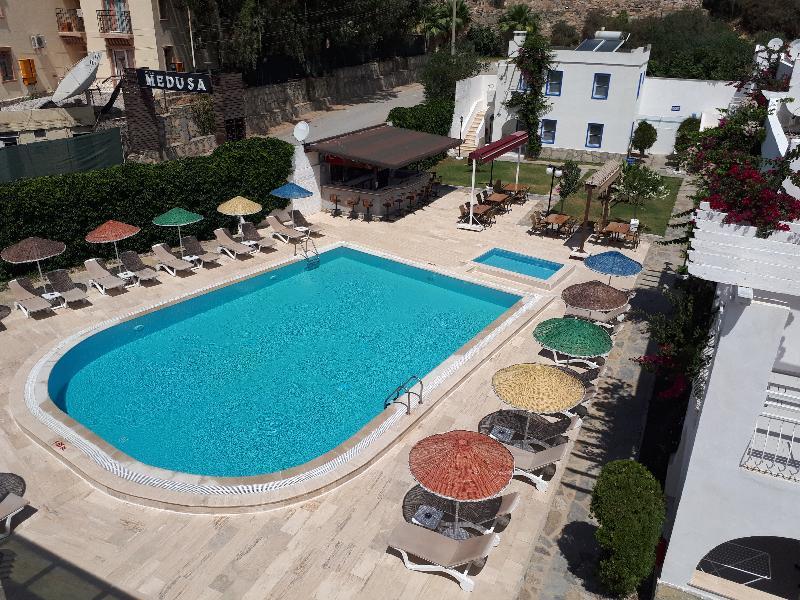 Paradise Apart Hotel Bitez Exterior photo