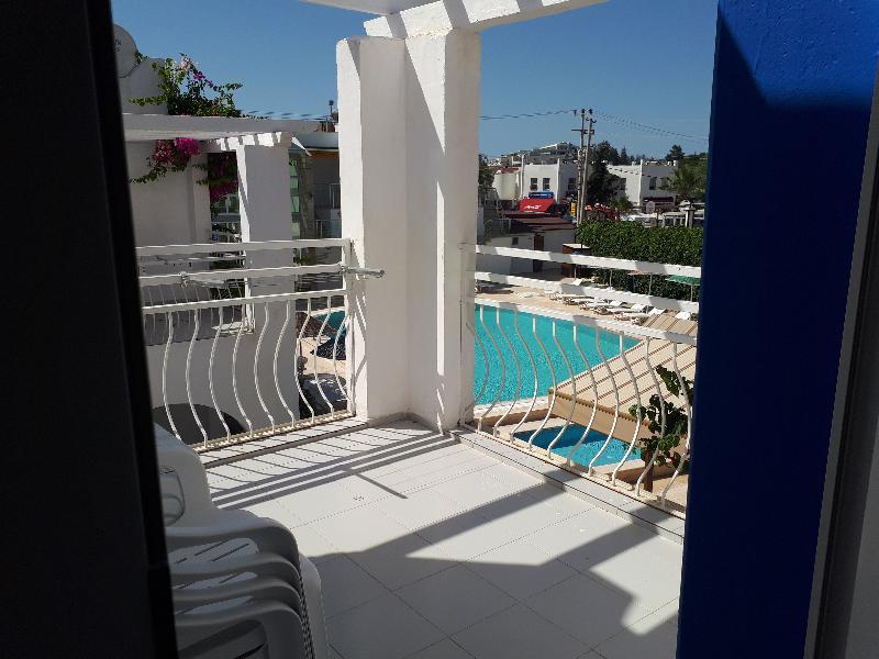 Paradise Apart Hotel Bitez Exterior photo