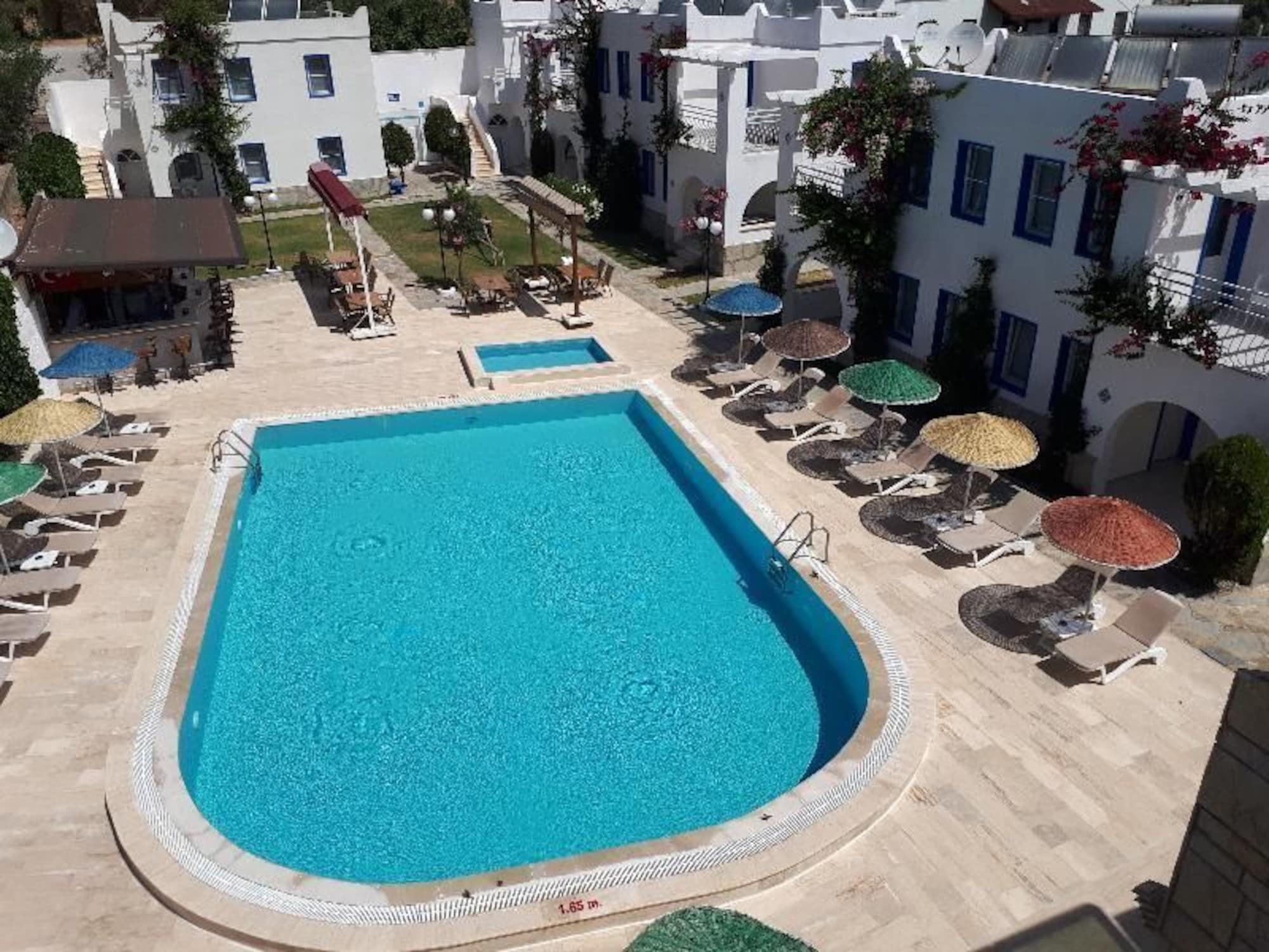 Paradise Apart Hotel Bitez Exterior photo